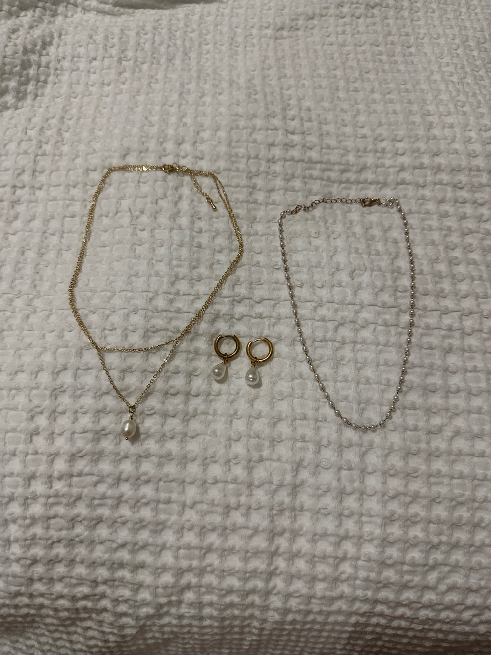 Gold Jewelry w/ Pearls